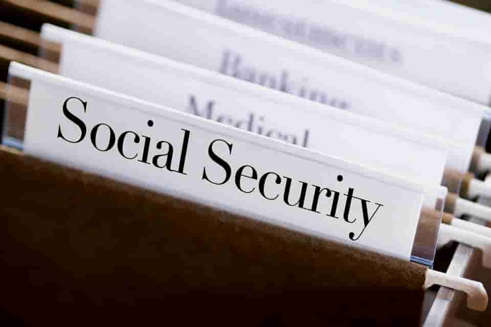 Consider all options when applying for Social Security to get a higher retirement benefits (Photo: Forbes)