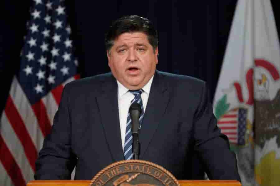 Chicago Governor JB Pritzker reminds its residents to claim the federal Earned Income Tax Credit (EITC) and the Illinois Earned Income Credit (EIC).