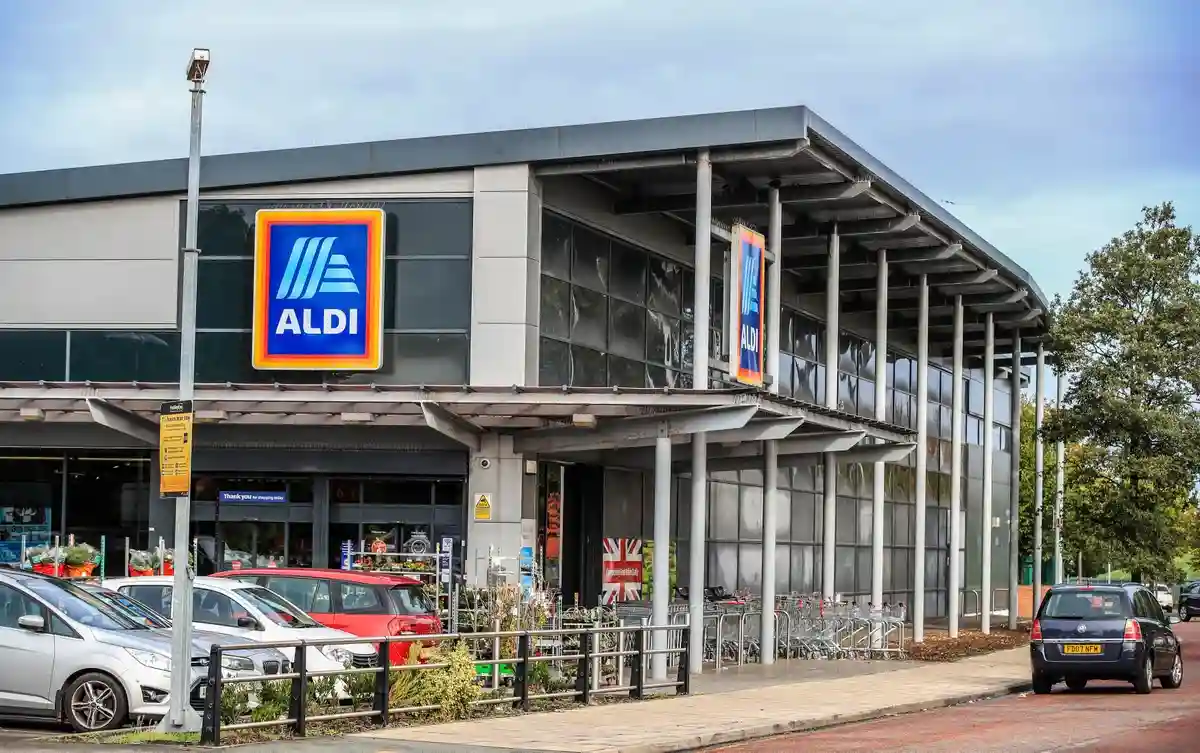 Loyal shoppers of Aldi recommended these must-have items.