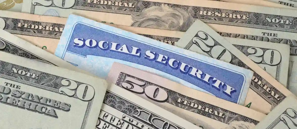 How Much Does Social Security Pay on Average at 65 and above?
