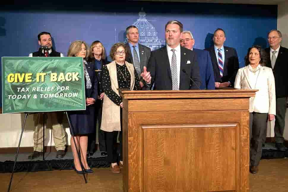 Minnesota GOP Minority Lawmakers Roll Out $13B Tax Cut Plan