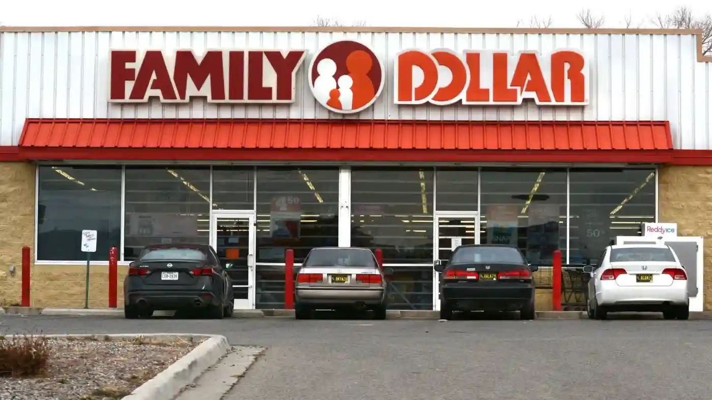 Arizona Law Enforcement: Family Dollar employee charge with murder after firing 10 shots